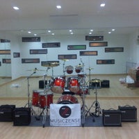 Photo taken at MusicZense (The Sensation of Arts and Music School) by KenTa C. on 8/22/2012