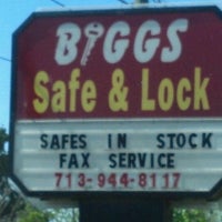 Photo taken at Biggs Safe and Lock by Ross on 3/23/2012
