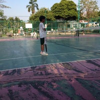Photo taken at Chaiyapruek Tennis Court by Choterat T. on 4/8/2012