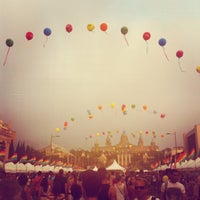 Foto tomada en Pride Barcelona  por moderna con gafas el 6/30/2012