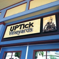 รูปภาพถ่ายที่ UPTick Vineyards โดย Brandon F. เมื่อ 7/6/2012