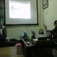 Foto tirada no(a) Rumah Perlawanan Jaringan Advokasi Tambang (JATAM) por Maikel M. em 2/9/2012
