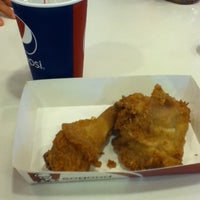 Photo taken at KFC by Kah Huey on 9/5/2012