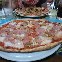 2/26/2012에 Tuomas K.님이 Mama Mia Italian Deli &amp;amp; Pizzeria에서 찍은 사진
