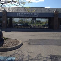 4/12/2012にRyan S.がMartino&amp;#39;s Sports Bar &amp;amp; Grilleで撮った写真