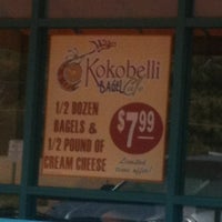 รูปภาพถ่ายที่ Kokobelli Bagel Cafe โดย Maureen P. เมื่อ 8/20/2012