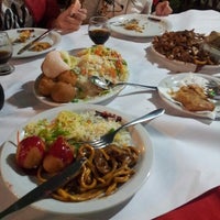 Photo taken at Restaurante China Taiwan by Caio Graco C. on 6/17/2012