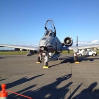 Photo taken at 横田基地日米友好祭2012 (Japanese-American Friendship Festival 2012, Yokota Air Base) by Takubin T. on 8/19/2012