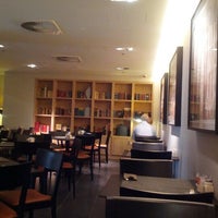 รูปภาพถ่ายที่ Grand Café Paon Royal โดย Влад Д. เมื่อ 8/15/2012