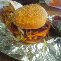 Photo taken at Burguesa Burger by Aldo C. on 4/5/2012