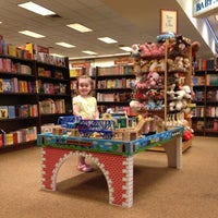 Barnes Noble Bookstore In North Mountain