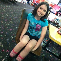 7/3/2012 tarihinde Elizabeth R.ziyaretçi tarafından Skate Estate Family Fun Center'de çekilen fotoğraf