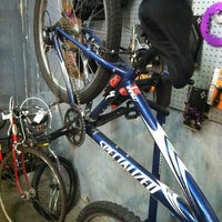 Снимок сделан в Kyle&amp;#39;s Bike Shop пользователем Michael P. 2/20/2012
