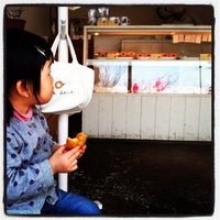 Photo taken at はらドーナッツ 中野店 by Jun M. on 3/28/2012