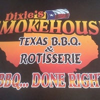 Снимок сделан в Dixie&amp;#39;s Smokehouse пользователем Edward M. 6/10/2012