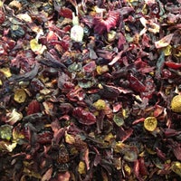 Foto tirada no(a) Ucuzcular Baharat - Ucuzcular Spices por Ceren Y. em 7/21/2012