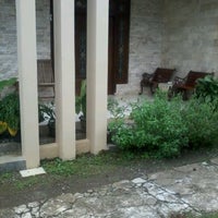 Review komplek perum baros kencana