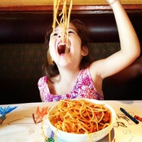 Photo taken at Romano&amp;#39;s Macaroni Grill by Mariana P. on 9/8/2012