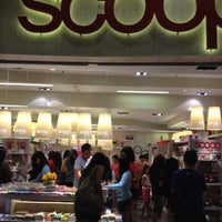 Photo taken at Scoop スクープ by Yohanes H. on 7/8/2012