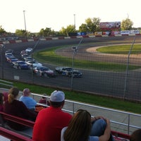 รูปภาพถ่ายที่ Elko Speedway โดย Laura v. เมื่อ 6/24/2012