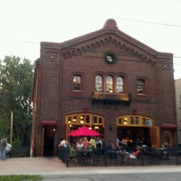 Foto diambil di Hose 22 Firehouse Grill oleh Cadyde pada 8/9/2012
