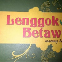Photo taken at Lenggok Betawi by Hanysia K. on 8/16/2012