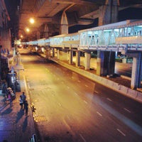 Photo taken at Ramathibodi Hospital Skywalk by Saran S. on 8/2/2012