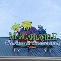 Foto scattata a Margaritaville Restaurant da Courtney W. il 6/13/2012