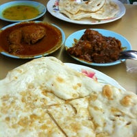 Photo taken at L.K Maju Restaurant by Tan E. on 7/4/2012