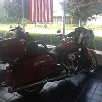 8/4/2012 tarihinde Rachael H.ziyaretçi tarafından O&amp;#39;Toole&amp;#39;s Harley - Davidson'de çekilen fotoğraf