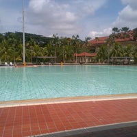 Photo taken at Yio Chu Kang Swimming Complex by Danial A. on 7/6/2012