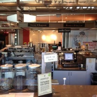 Foto tomada en Groundwork Coffee Company  por Harry el 7/30/2012