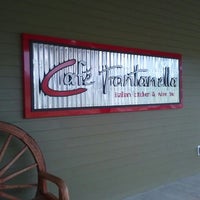 รูปภาพถ่ายที่ Cafe Fontanella โดย Rachelle S. เมื่อ 3/23/2012