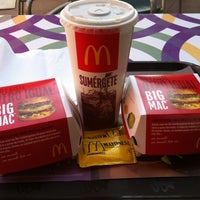 Photo taken at McDonald&amp;#39;s by Cristian d. on 3/30/2012