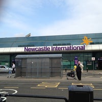 Foto diambil di Newcastle International Airport oleh David D. pada 8/11/2012