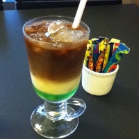รูปภาพถ่ายที่ Moka Gourmet Coffee and more... โดย Melissa A. เมื่อ 5/31/2012