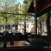 3/26/2012 tarihinde Юра SEVERziyaretçi tarafından Le Café des Initiés'de çekilen fotoğraf