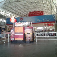 รูปภาพถ่ายที่ Shopping do Automóvel โดย Lucivania M. เมื่อ 5/12/2012