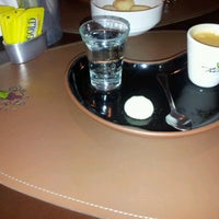 3/9/2012 tarihinde Ricardo d.ziyaretçi tarafından Treviolo Café'de çekilen fotoğraf