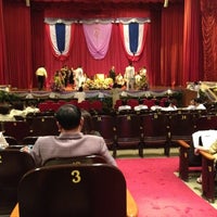 Photo taken at อาคารรับรองพระราชวังสวนดุสิต by Watcharong R. on 4/6/2012