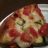 Снимок сделан в Rusty&amp;#39;s Pizza Parlor пользователем Rebecca Q. 8/10/2012