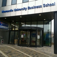 Foto tomada en Newcastle University Business School  por Deepu M. el 2/27/2012