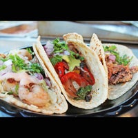 9/5/2012 tarihinde Soho T.ziyaretçi tarafından SOHO TACO: Food Truck'de çekilen fotoğraf