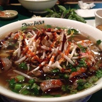 Photo taken at Pho Hoa by Pedro R. on 5/9/2012