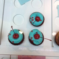 Photo taken at La cupcakeria by Val M. on 6/27/2012