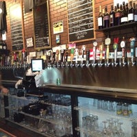 Das Foto wurde bei Palm Harbor House Of Beer von Morgan M. am 3/24/2012 aufgenommen