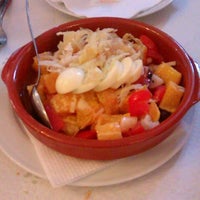 4/6/2012 tarihinde Nana L.ziyaretçi tarafından Restaurante Los Naranjos'de çekilen fotoğraf