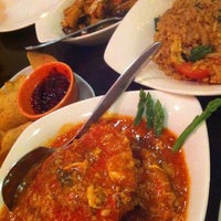 Photo taken at Chimes Far Eastern Cusine by Aida W on 3/28/2012