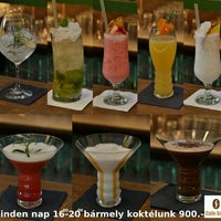 Foto tomada en Cafe Solo - Cocktail Bar  por Jack Gergely R. el 5/14/2012