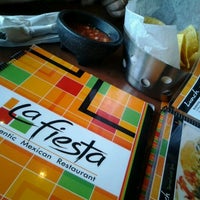 Снимок сделан в La Fiesta Mexican Restaurant пользователем Nani S. 4/4/2012